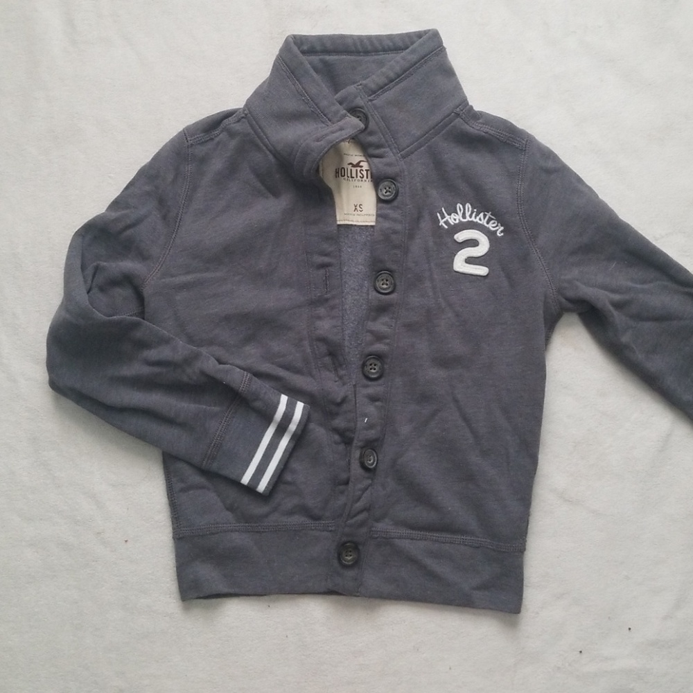 Cropped sweatshirt/cardigan